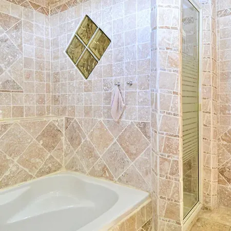 3 Bedroom In Jonquiere Saint Vincen Jonquieres-et-Saint-Vincent