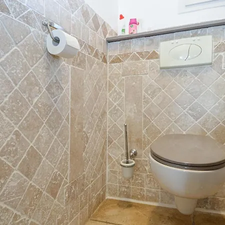 3 Bedroom In Jonquiere Saint Vincen * Jonquieres-et-Saint-Vincent