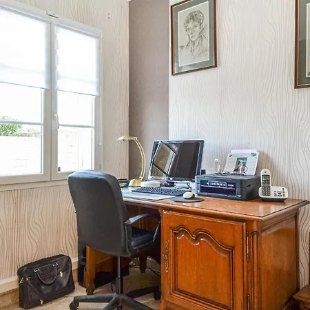 Ferienhaus Stunning In Jonquiere Saint Vincen